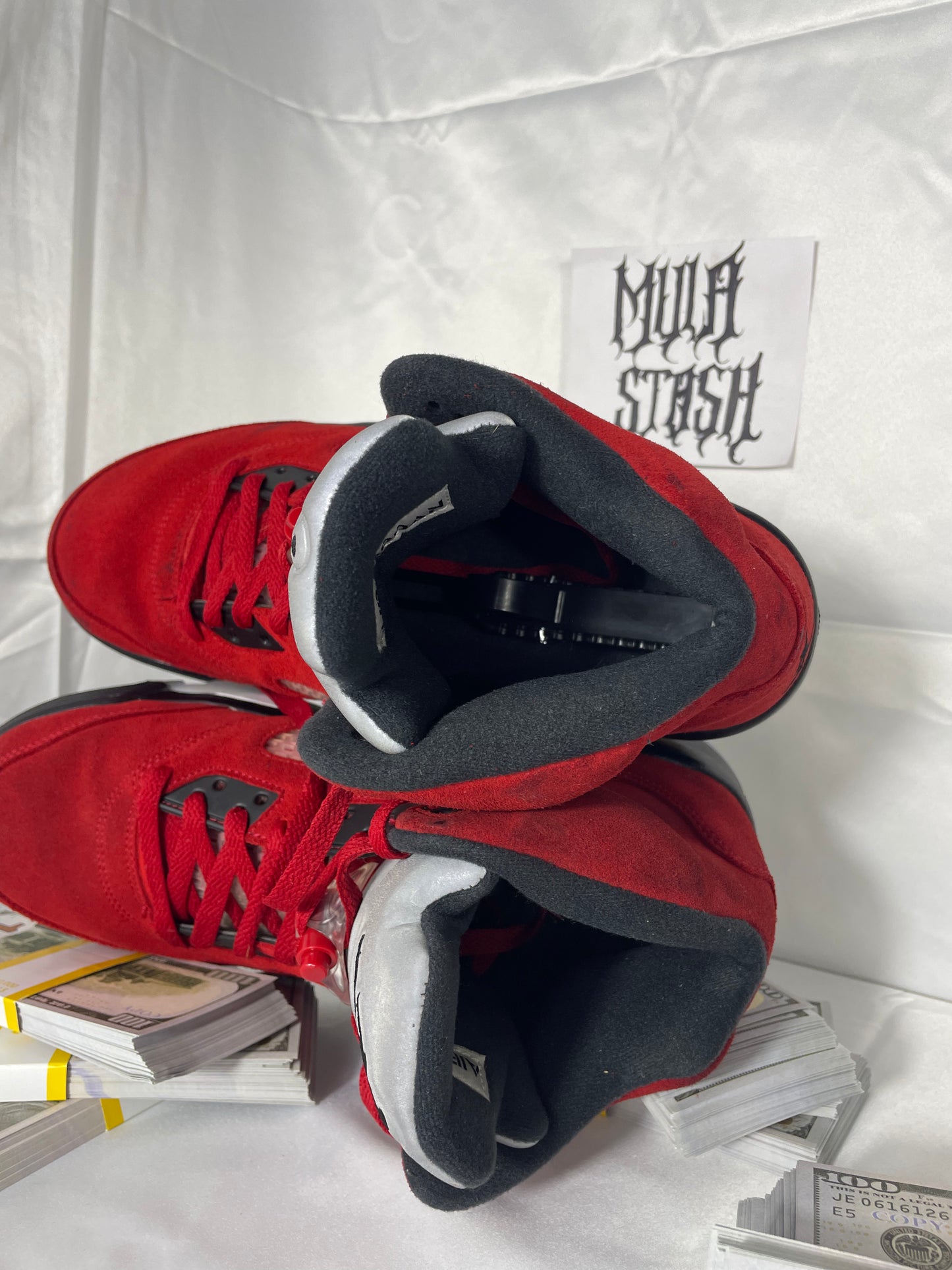 Jordan 5 Retro Raging Red Bull - Size 12