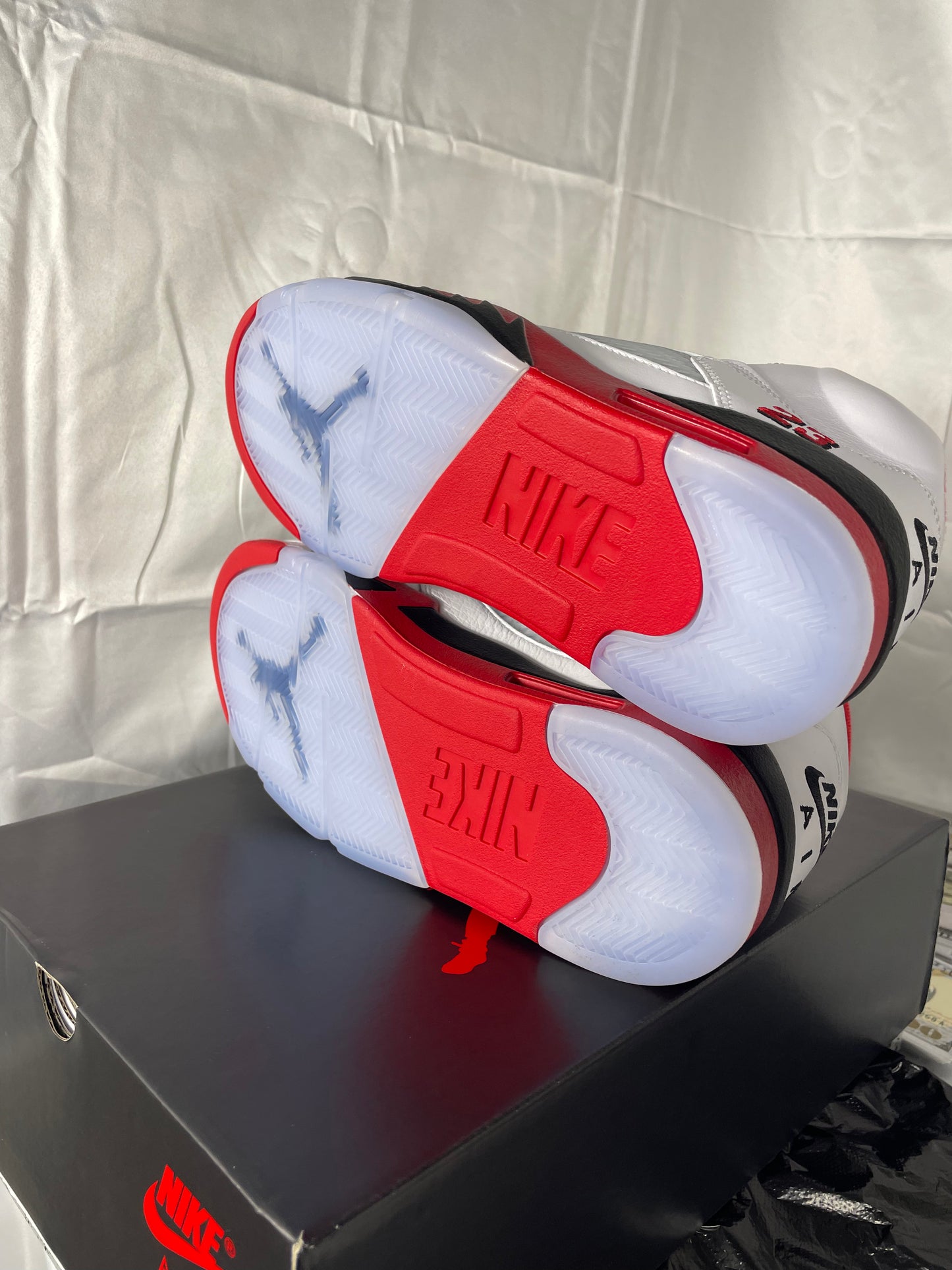 Air Jordan 5 Retro Fire Red Black Tongue (2025) Size 10 Mens Ships Asap
