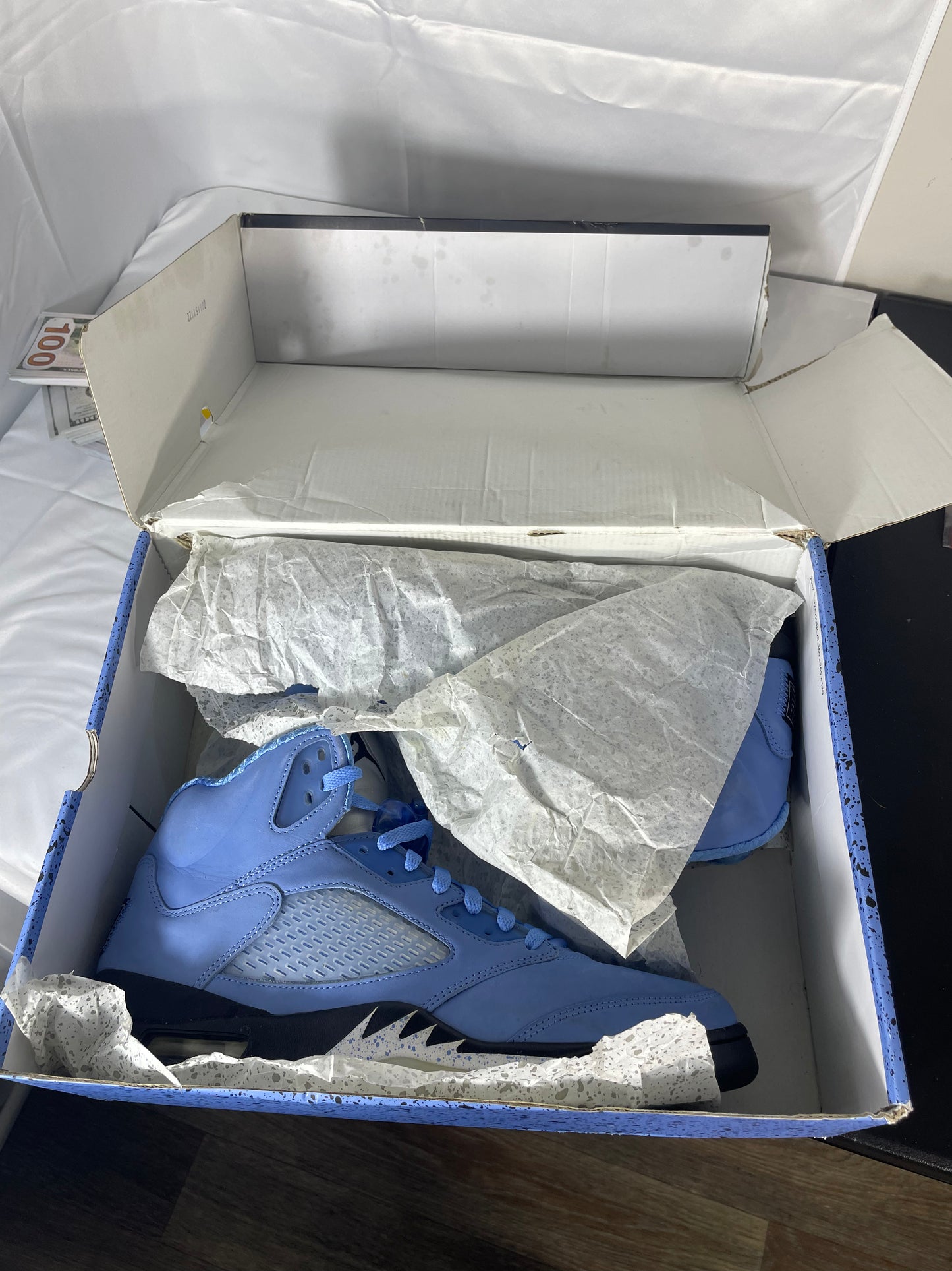 Size 12- Nike Air Jordan 5 Retro UNC University Blue - used/damaged box