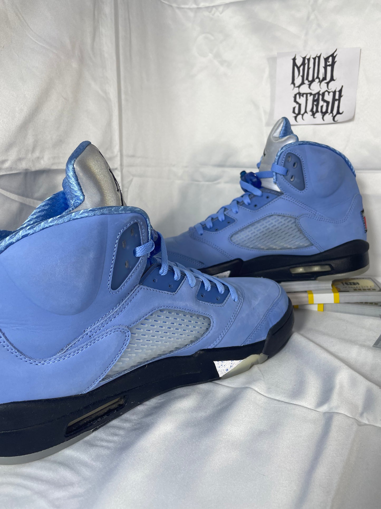 Size 12- Nike Air Jordan 5 Retro UNC University Blue - used/damaged box